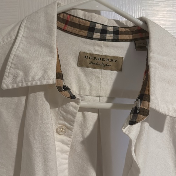 White BURBERRY , men’s, size M. - Picture 2 of 4
